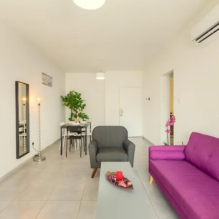 Andriana Centre Flat Ларнака