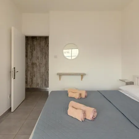 Andriana Centre Flat